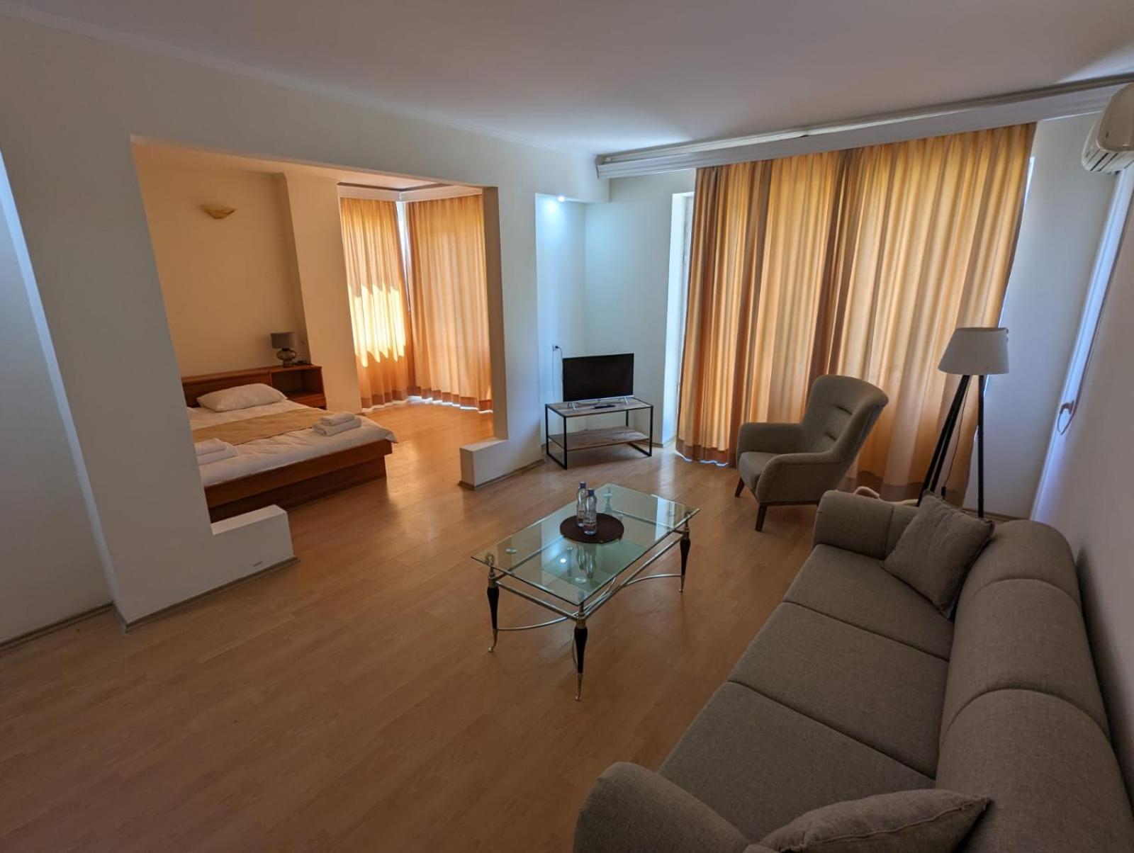 Hotel Tsiskari Ianet'i ภายนอก รูปภาพ