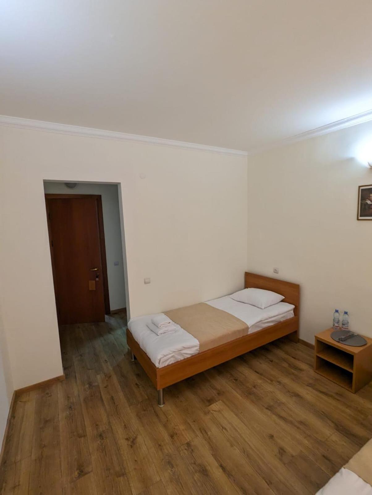Hotel Tsiskari Ianet'i ภายนอก รูปภาพ