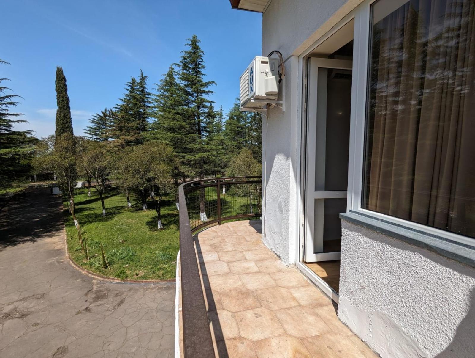 Hotel Tsiskari Ianet'i ภายนอก รูปภาพ
